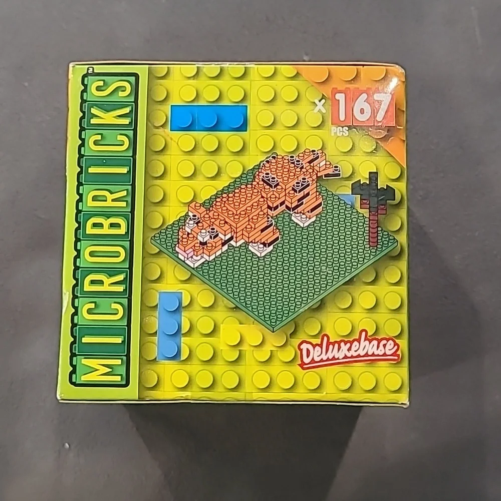 MicroBricks Tiger NWT